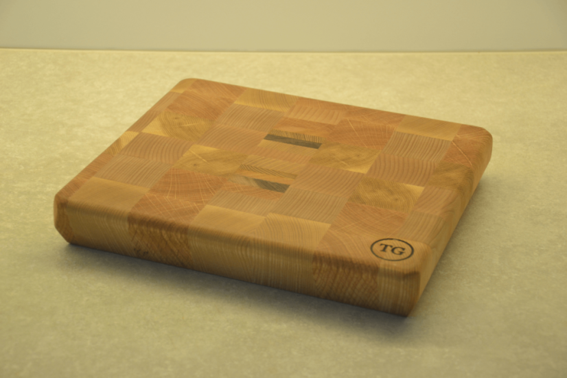 Řeznické prkénko z masivu | 28,5x25,5x5 cm