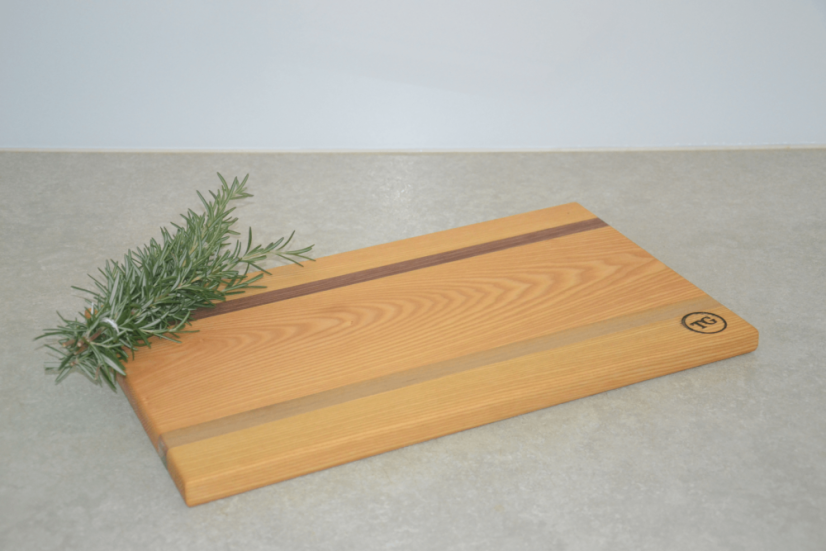 Servírovací a krájecí prkénko z masivu | 	42×24×2 cm
