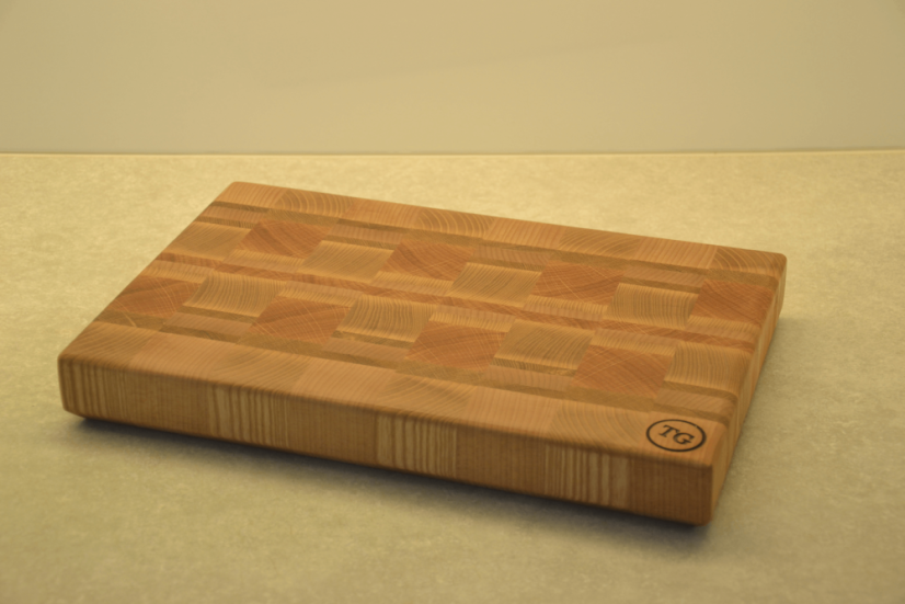 Řeznické prkénko z masivu | 37x25,5x4,5 cm