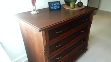 Renovace staré komody